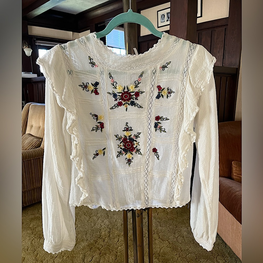 Free People Amy Floral Embroidered Knit Ruffle Top Size Small